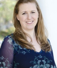 Book an Appointment with Dr. Kristen Hosaka for Chiropractic