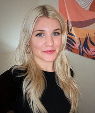 Book an Appointment with Elizabeth Sell for Individual Therapy (18+)