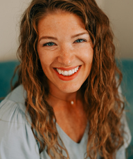 Book an Appointment with Dr. Alyssa McPeak for Chiropractic