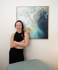 Book an Appointment with Ariel Zimmerman for Massage Therapy