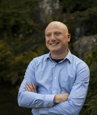 Book an Appointment with Dr. Lee Mahoney for Acupuncture