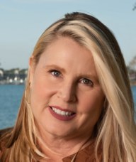 Book an Appointment with Elizabeth Dandenell for Cognitive Behavioral Therapy (CBT)