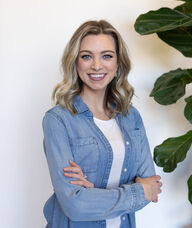 Book an Appointment with Dr. Maggie Hill for Chiropractic