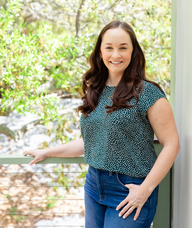 Book an Appointment with Dr. Stephanie Kerkaert for Chiropractic